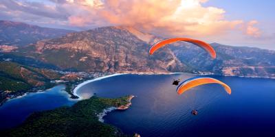 Best Paragliding Destinations in the World: Where to Fly, When to Go, and What It Costs